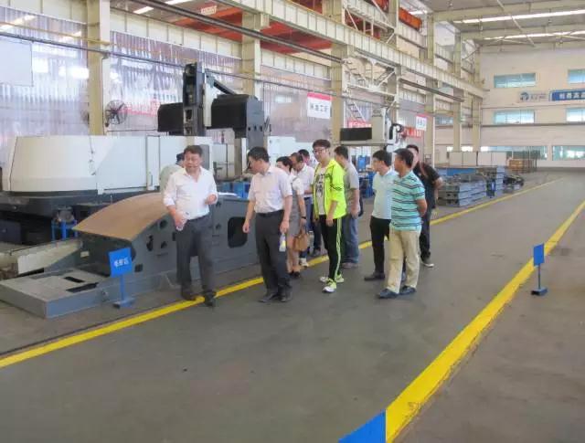  /><br />
</span></span> 
	</p>
<p style=